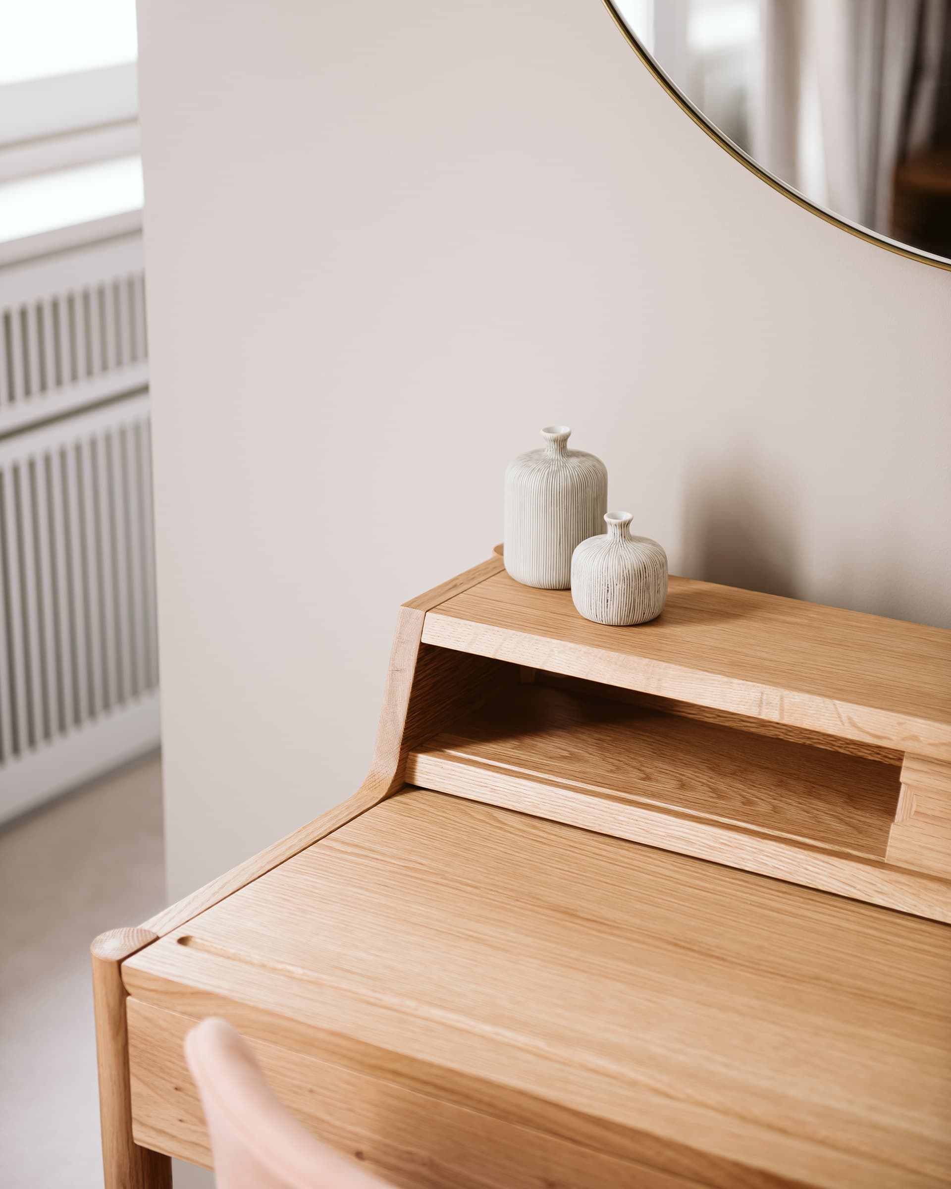 Oak dressing table detail — the kind of careful styling Jonathan brings to every property